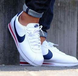 Classic Shoe - Image 2
